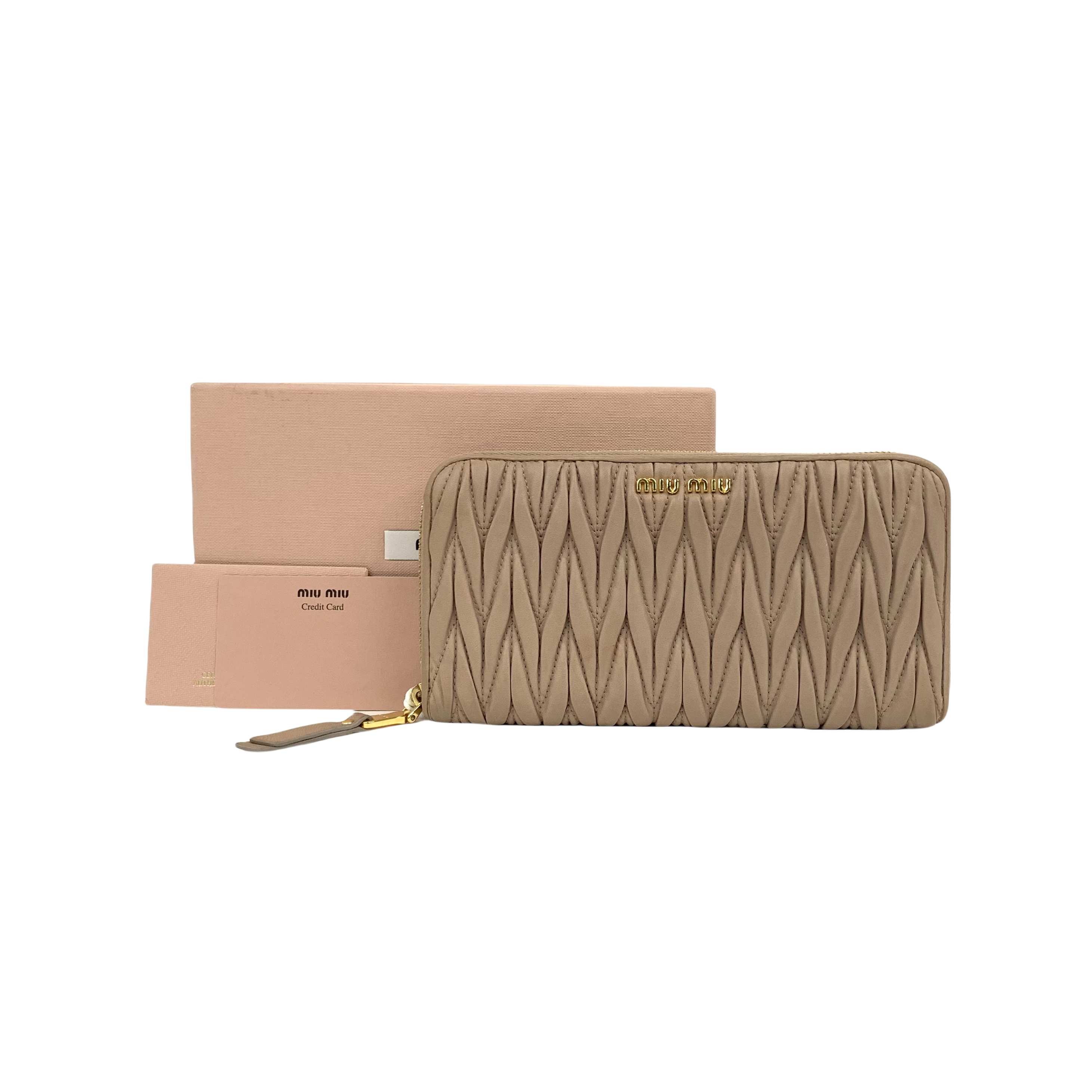 MIUMIU Round Zip Long Wallet Purse Matelasse Logo Leather Sheepskin   Naked Pink